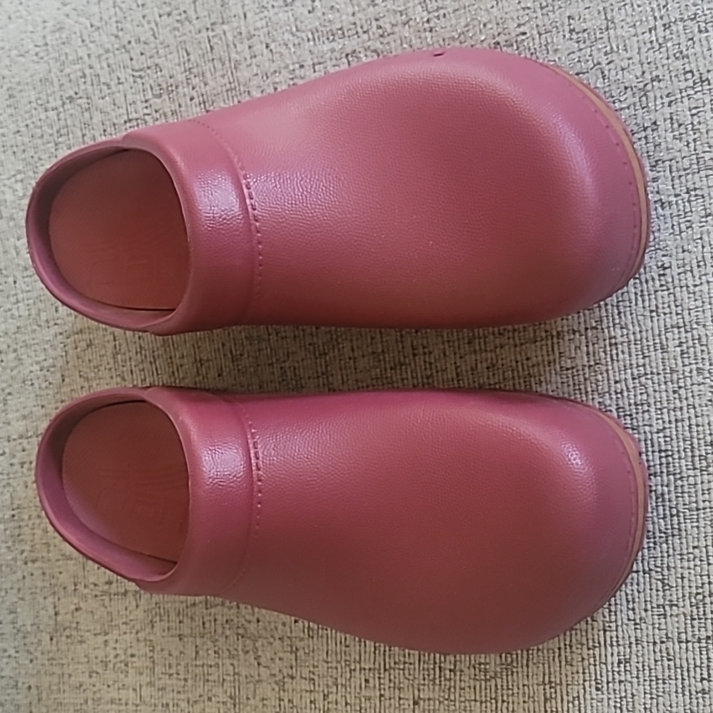 Dansko Kane Slip On Mule Clogs 39 (8.5/9 Womens)
